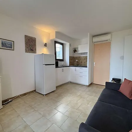 Climatise Avec Parking Face A La - 2 Couchages - Fr-1-226b-233 * Cavalaire-sur-Mer
